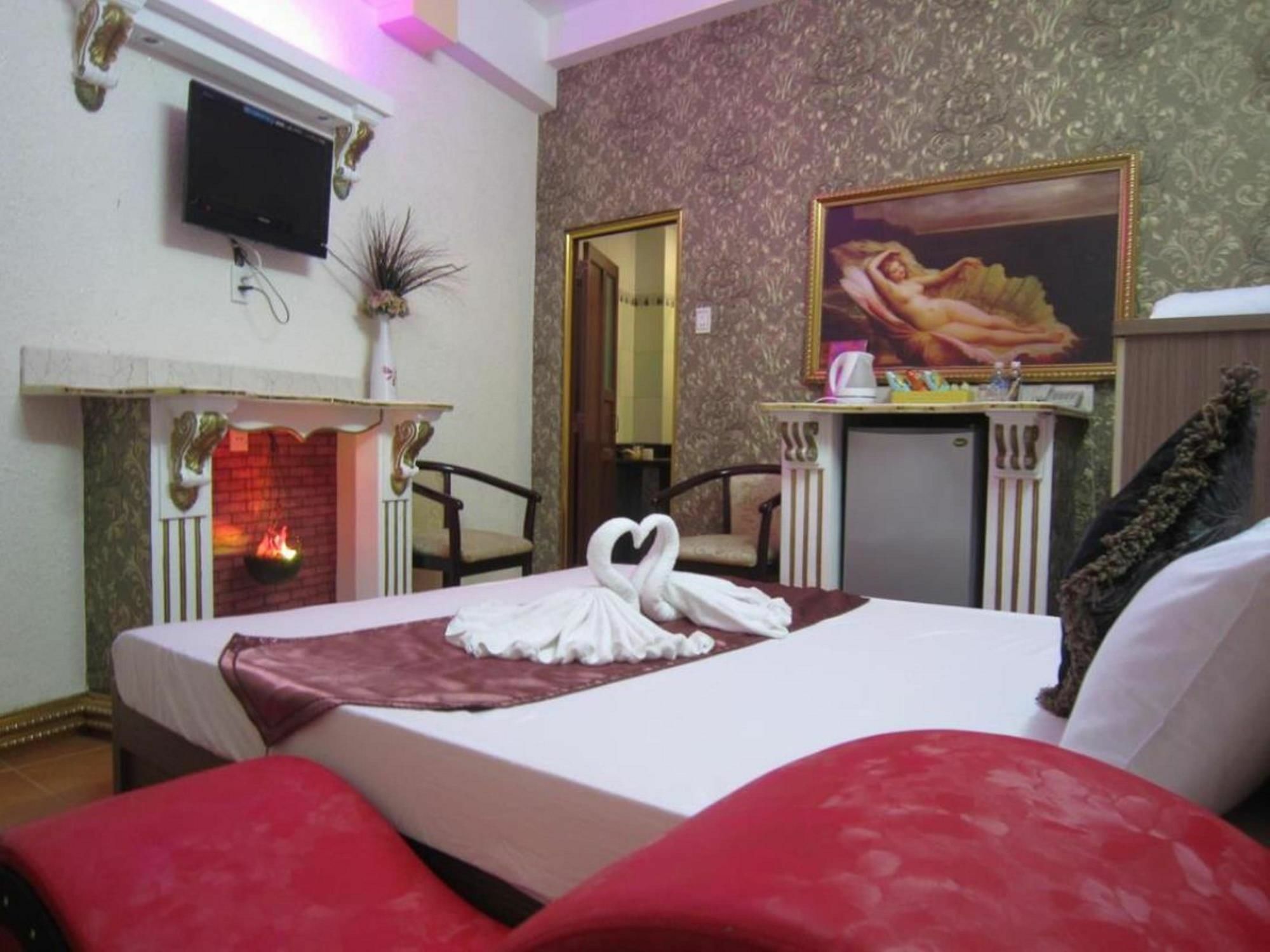 Tan Ha Hotel Ho Chi Minh City Exterior photo