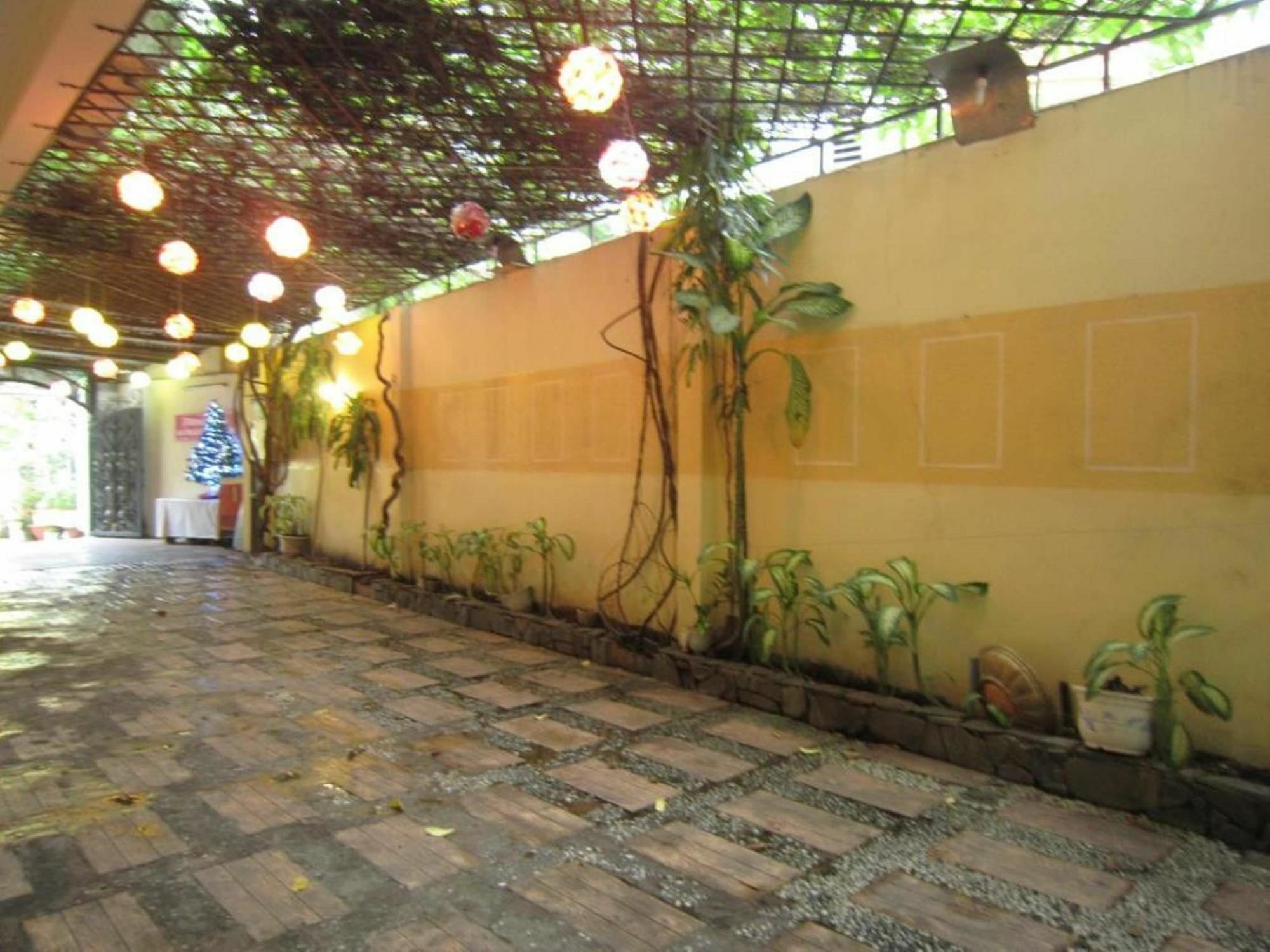Tan Ha Hotel Ho Chi Minh City Exterior photo